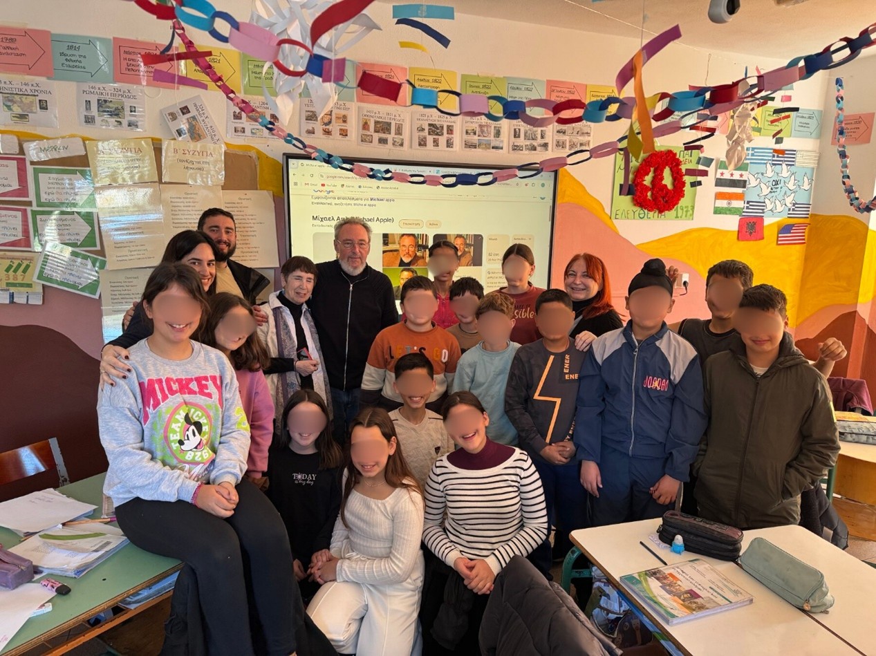 Επίσκεψη Μ. Αpple με το ΠΜΣ Κριτικής Παιδαγωγικής και Εκπ/ση Εκπαιδευτικών στο Σχολείο Εσταυρωμένου